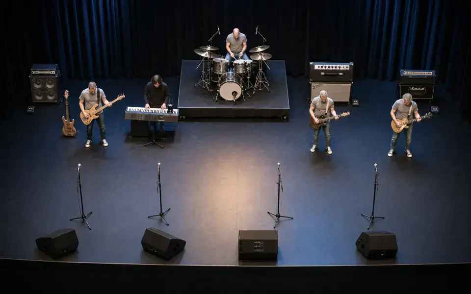 Tribute Band Stage Plot with Drums Keys and Two Guitars live stage setup preview